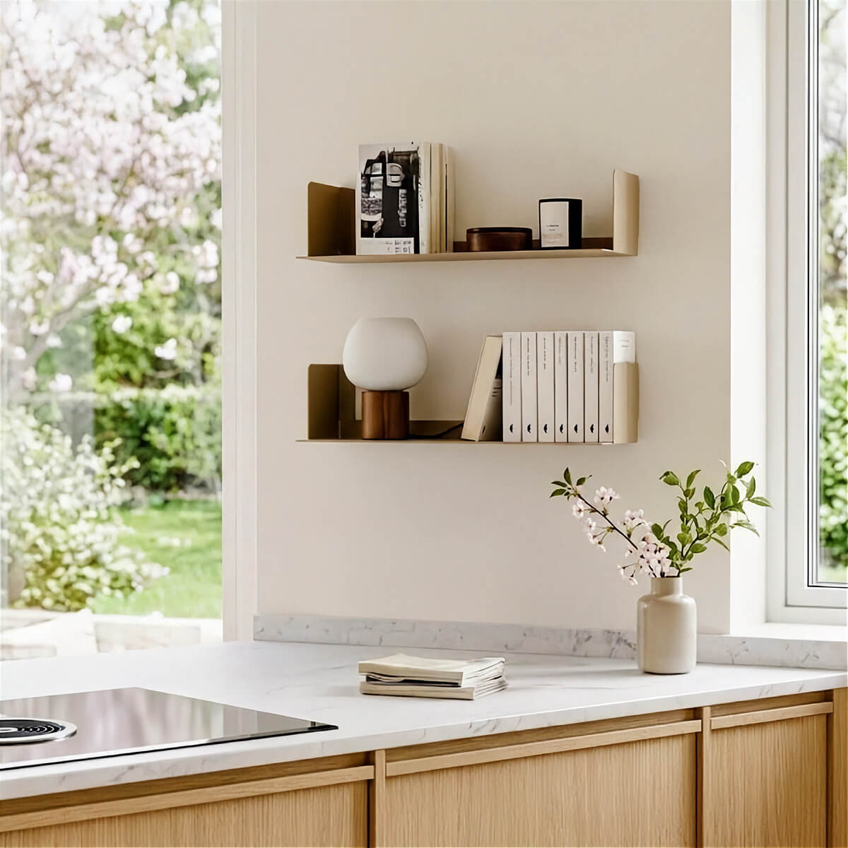 Estantería de pared metálica Bergamo – repisa flotante para libros-1