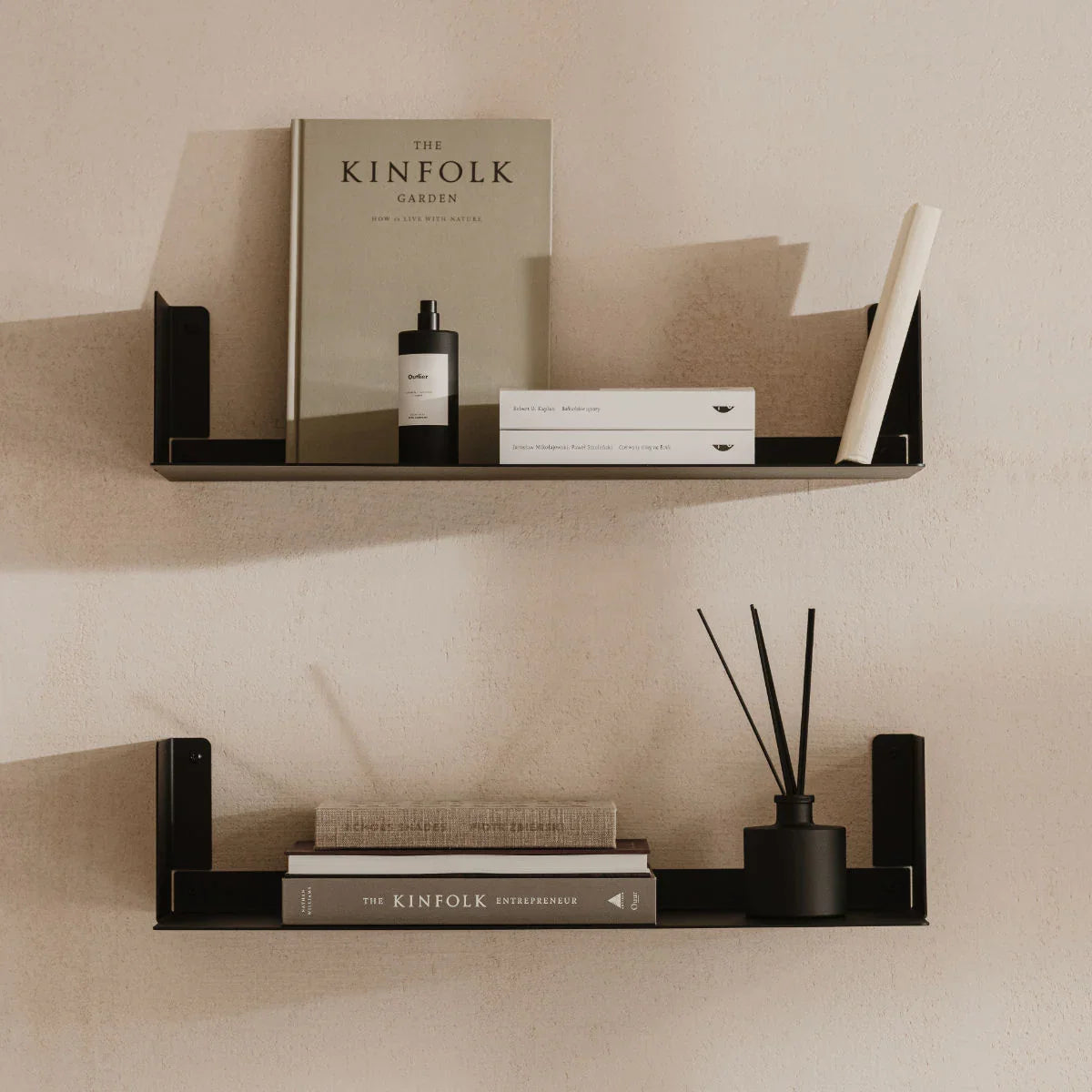 Estantería de pared metálica Bergamo – repisa flotante para libros-0